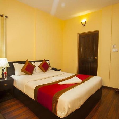 Hotel Aerotech Near Igi Airport Ню Делхи Екстериор снимка