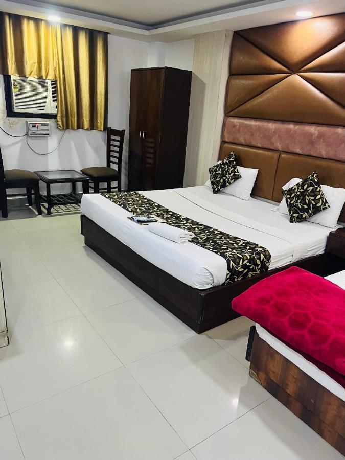 Hotel Aerotech Near Igi Airport Ню Делхи Екстериор снимка