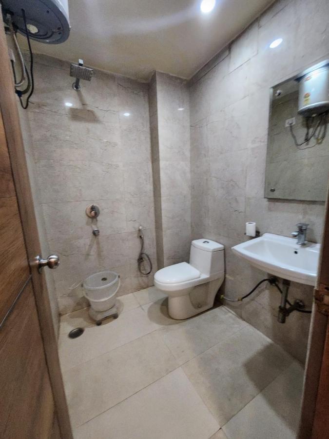 Hotel Aerotech Near Igi Airport Ню Делхи Екстериор снимка